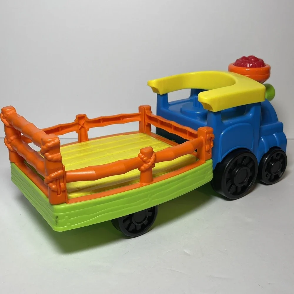 Fisher Price Little People Choo-Choo Zoo Train Musical Works see Video